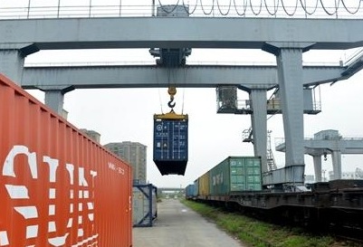 江西九江首趟中欧班列发车 将常态化开行