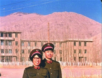 张利兴、朱凤蓉：马兰花，马兰花……