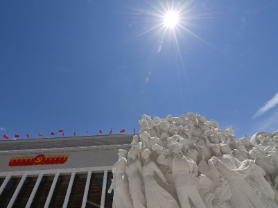 伟大的征程 不朽的史诗——“‘不忘初心、牢记使命’中国共产党历史展览”巡礼