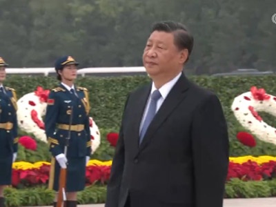 今天鲜花献给英烈｜他们，习近平从不曾忘却