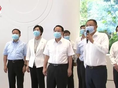 完整准确全面贯彻新发展理念 加快推进高质量跨越式发展 易炼红率团在成都学习考察