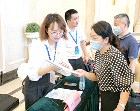 代表寄语党代会 祝愿九江明天会更好