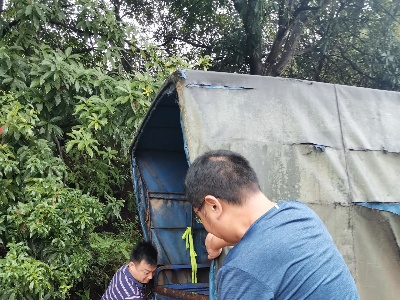 下乡途中的“小事”