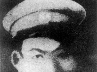 图文故事丨跟着总书记唱响“英雄赞歌”