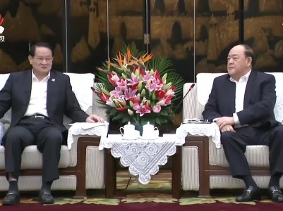 易炼红会见澳门特区行政长官贺一诚