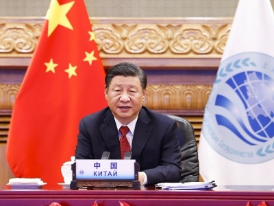 习近平同巴布亚新几内亚总理马拉佩通电话