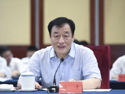 刘奇在与全省优秀教师代表座谈时寄语全省广大教师 赓续教育报国初心 提升教书育人本领  培养德智体美劳全面发展的时代新人 易炼红参加座谈   
