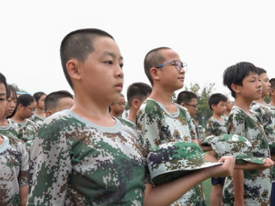 赣州市第十四中学：雏鹰振翅 梦想起航