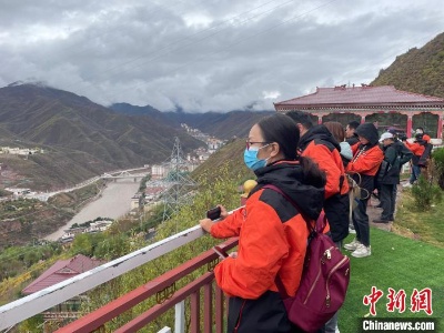 西藏昌都：民众吃上“生态饭” 切实享受生态红利