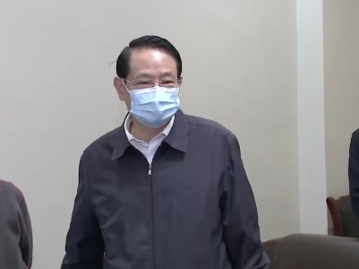 易炼红叶建春看望慰问省级老同志