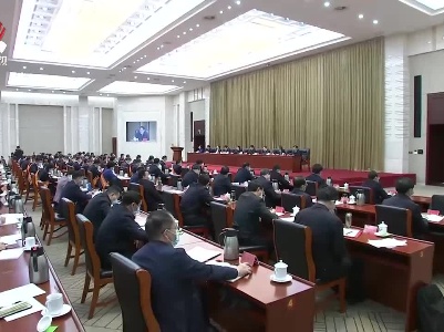 易炼红在全省高质量发展综合绩效考核评价先进单位表彰暨项目大会战推进会议上强调 用好绩效考核评价 打好“项目大会战” 全力践行“作示范、勇争先”目标要求 叶建春主持