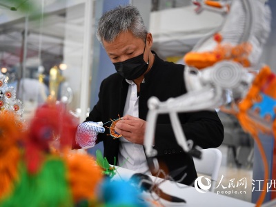 非遗项目亮相南昌生活集市