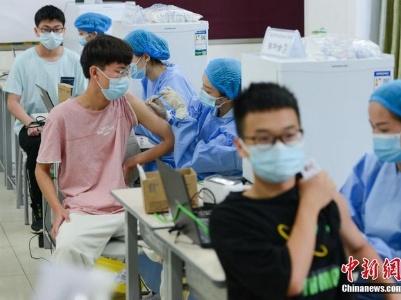 儿童也能打了！多地启动3至11岁人群新冠疫苗接种