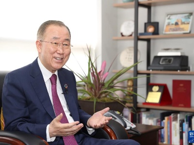 专访：中国为实现联合国理想作出巨大贡献——访联合国前秘书长潘基文 