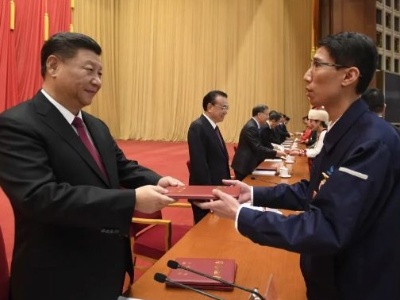 镜观·领航丨奋斗正当时   