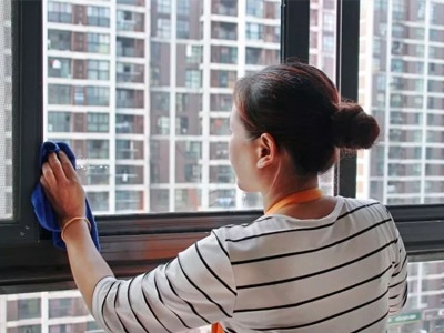 中国家政服务从业人员达3000万人 约90%人员来自农村