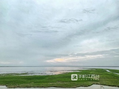 鄱阳湖进入枯水期 星子站水位退至11.99米