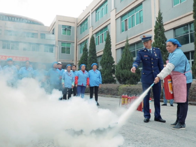 赣州龙南市消防救援大队：知行合一学党史 主动作为办实事