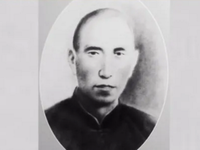 腰缠13根金条，他却为何一路乞讨？