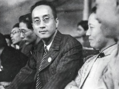 “出版事业模范”邹韬奋