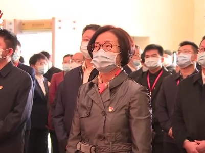 吴忠琼在瑞金缅怀革命先烈并调研