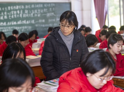 图文故事丨崇德向善！总书记为道德模范“点赞”