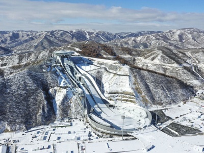 走近冬奥｜“雪如意”将用最好状态迎接冬奥——访国家跳台滑雪中心主任王波