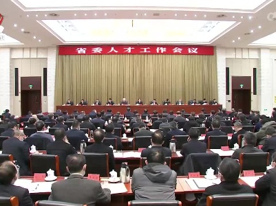 易炼红在省委人才工作会议上强调 以更高标准更大力度深入实施人才强省战略 努力把江西打造成为天下英才的重要首选地 叶建春主持