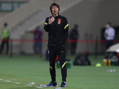 中国足协接受李铁辞职 李霄鹏接任国足主帅