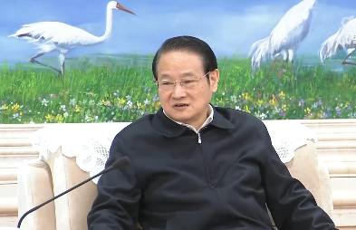 第十四次全省法治宣传教育工作会议召开 易炼红叶建春会见获表彰先进单位和个人