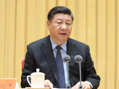 习近平向英国女王伊丽莎白二世致慰问电