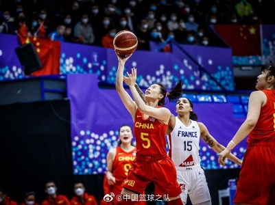 中国女篮大胜法国，三战全胜收官世界杯预选赛  