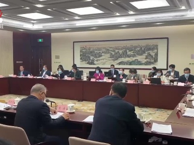 【加油“赣” 向未来·直通两会】住赣全国政协委员参加界别协商会议和小组会议讨论