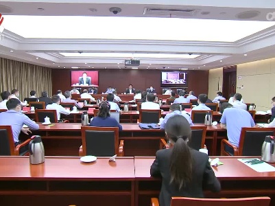 梁桂主持召开“一号发展工程”调度会并在南昌调研