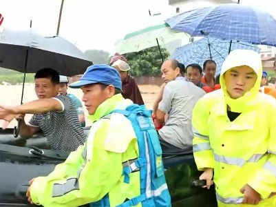 赣州遭遇大暴雨 相关部门启动省级IV级救灾应急响应