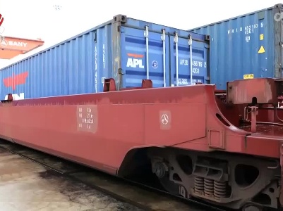 赣州-深圳开通城际高速货运列车