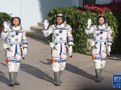 【地评线】江右时评：把祖国的荣耀写满太空