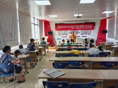 萍乡：“未”你专“暑”定制 小桥社区公益暑期书法班正式开课