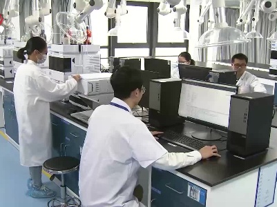 我省国家“重大新药创制”科技重大专项项目智能化生产取得突破