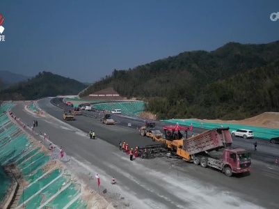 上半年我省公路水路交通固定资产投资同比增长30％