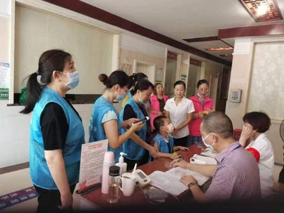 江西萍乡：历时1个月！数名女性志愿者可享“爱心大体检”