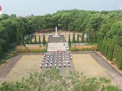 弘扬伟大抗战精神 缅怀先烈珍爱和平
