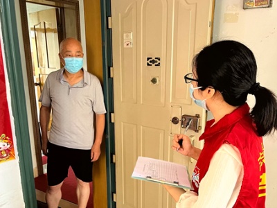 吉安：“夫妻档” “父女兵”齐上阵 “志愿红”守在疫情一线