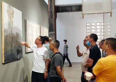 待到山花烂漫时—“72亼青年艺术家计划”设计展开幕