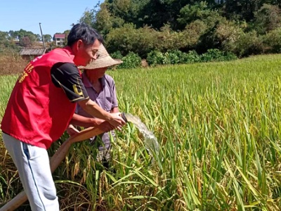吉安万安：抗旱保秋收 用心暖民心