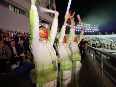 历经酷暑金秋，为省运会保驾护航的“小暖庐”