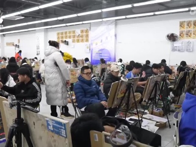 社会传真20221203 “折翼”人生 别样精彩