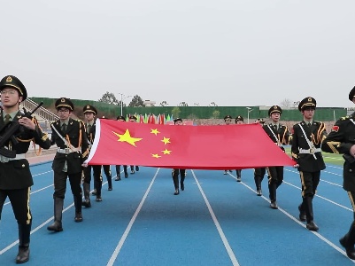 江西省南康中学北校区举行冬季运动会