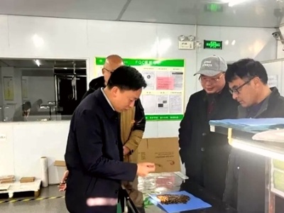 吉安永新：新春上班第一天 吴文强走访调研企业