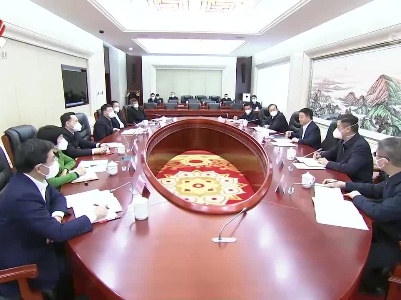 叶建春主持召开省政府党组会议时强调 认真贯彻落实省两会精神 扎实推动各项部署落地见效